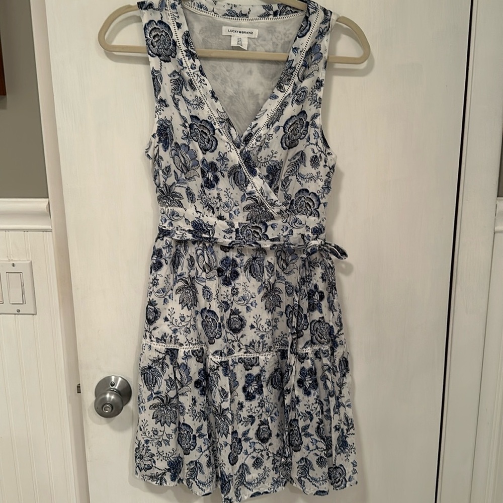 Lucky Brand faux wrap dress. Size 8. EUC.